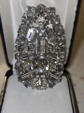 Crystal Statement Brooch - Clear Sparkle